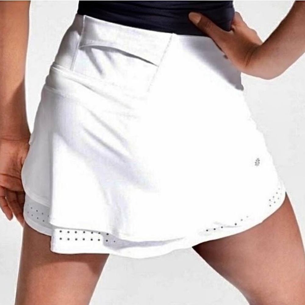 ATHLETA White Tennis Skirt with Built in Shorts